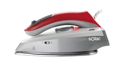 ¿Necesitas una plancha de viaje? esta de Solac modelo PV1651 de 1000 W de potencia cuesta sólo 17,50 euros en Amazon
