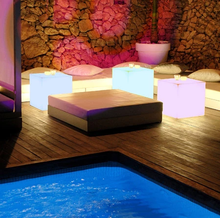 La iluminación de ensueño de una noche de verano