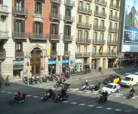 El trato injusto que recibimos por ir en moto