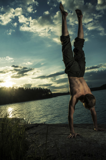 Guía Crossfit (LV): Handstand walk o caminata sobre manos
