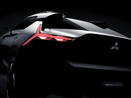 Mitsubishi e-Evolution Concept se deja ver antes del Auto Show de Tokio