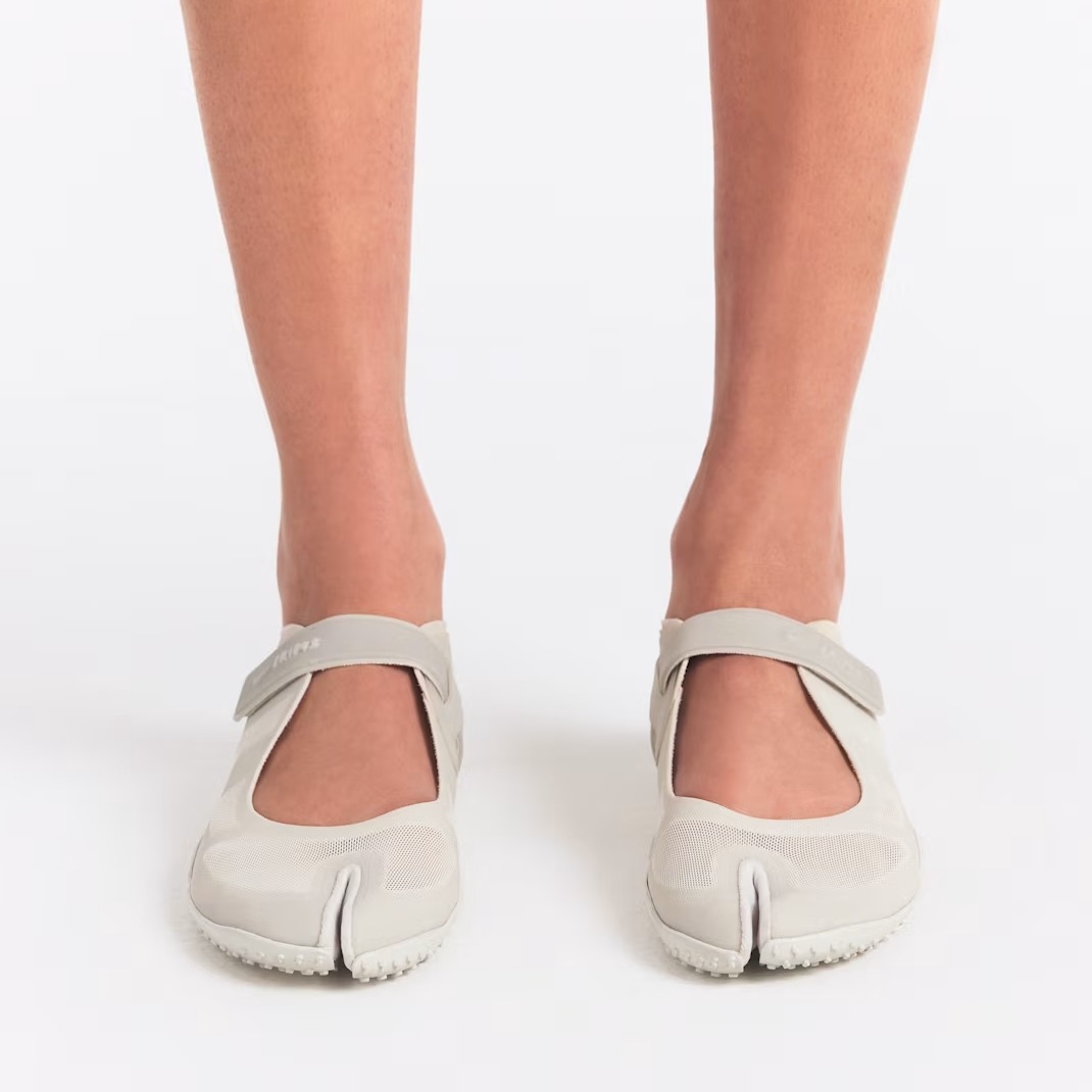 Nike SKIMS Rift Mesh