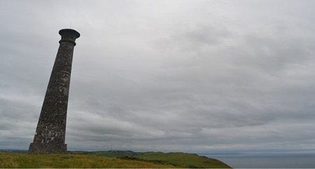 La interesante historia de un extraño monumento en Gales 