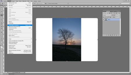 Cómo ampliar el fondo de una imagen fácilmente con Adobe Photoshop