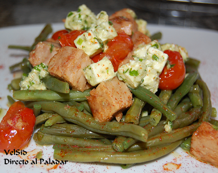 Ensalada de judías verdes con atún y feta