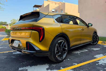 Kia K4 3 1