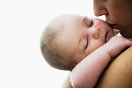 Cuatro de cada diez niños menores de tres años carecen de un apego seguro con sus padres