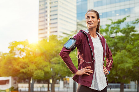 Ejercicio físico y ansiedad: todo lo que pasa en tu cuerpo después de practicar deporte y cómo ayuda a cuidar tu salud mental