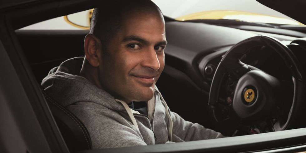 Chris Harris sale ileso de un aparatoso accidente a bordo de un Porsche 911 GT3 Touring