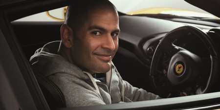 Chris Harris sale ileso de un aparatoso accidente a bordo de un Porsche 911 GT3 Touring