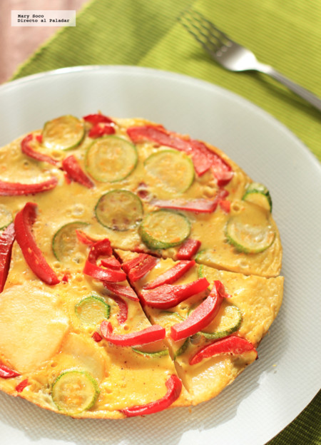 Tortilla de huevo con papa, pimientos y calabacitas. Receta