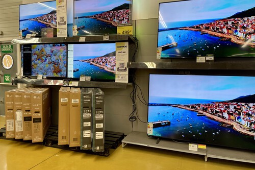 El Corte Inglés sigue cerrando sus outlet y liquida a mitad de precio teles Samsung QLED de 75 pulgadas con Tizen 