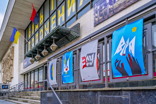 Cartazes na Ucrânia. Créditos: 	Artem Hvozdkov//gettyImages