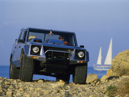 Así de errática fue la gestación del Lamborghini LM002