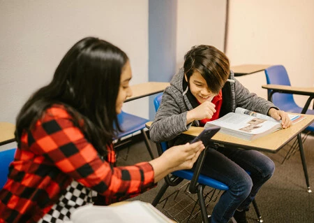 Ninos Movil Pexels Rdne