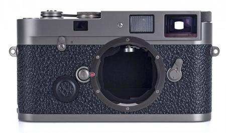 Si tienes 40.000 dólares esta bonita Leica MP de titanio puede ser tuya
