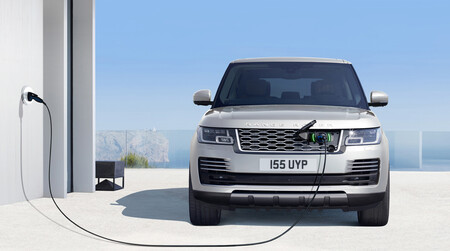 El nuevo Range Rover híbrido enchufable llegará en 2022 con una batería de mayor capacidad