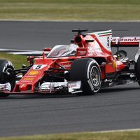 Vuelven las cúpulas a la Fórmula 1. Sebastian Vettel prueba un nuevo escudo en Silverstone