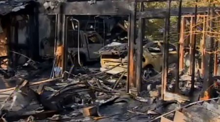 Un incendio se lleva por delante un Volt ¿un cortocircuito el causante?