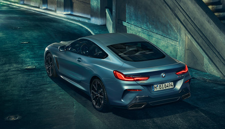 BMW M850i xDrive Coupe First Edition