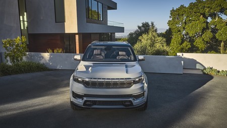 Jeep Wagoneer Y Grand Wagoneer Concept 2