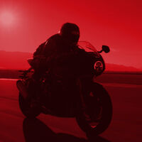 ¡Definitiva! Otro teaser de la Triumph Speed Triple 1200 RR la confirma como modelo de producción, y ya tiene fecha