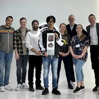 Kojima acaba de enseñar su nuevo tráiler, pero sólo a su oficina y el día que le visita Sony