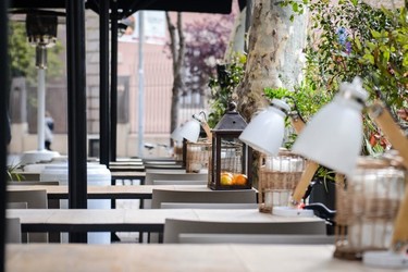 Estrenando temporada de terrazas en Granados en Barcelona