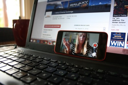 ¿Qué tipo de chicas son las que buscan los hombres a través de Internet?