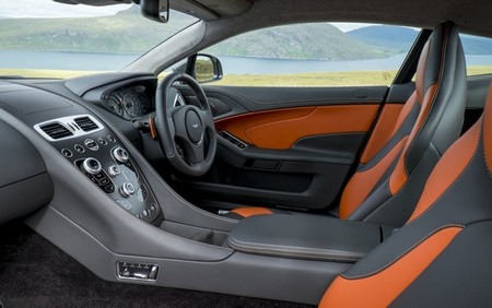 aston-martin-vanquish-2015-650-03.jpg