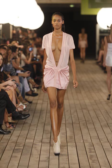 Foto de Amaya Arzuaga Primavera-Verano 2012 (16/18)