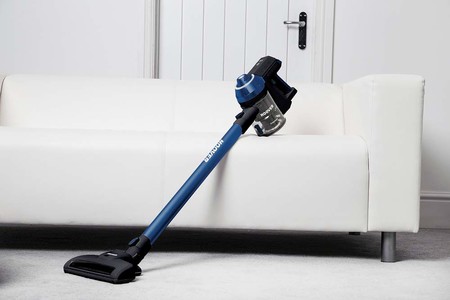 El aspirador de tipo escoba 2 en 1 Hoover Freedom FD22L está rebajado a 61,16 euros en Amazon