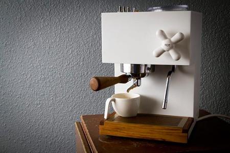 Cafetera para expreso Anza, el arte clásico del diseño.
