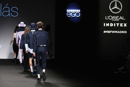 Mikel Colas hace del denim minimalista la carta de apertura de la Fashion Week de Madrid
