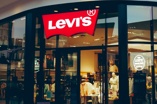 Remate final de rebajas en Levi's: todos los vaqueros ahora con hasta un 70% de descuento  