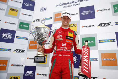 La fiebre pro-Mick Schumacher crece al mismo ritmo que sus victorias y opciones de llegar a Fórmula 1