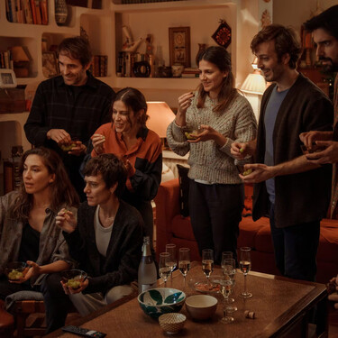 Movistar tiene la miniserie de 10 capítulos que te destruye emocionalmente (y que, aun así, querrás volver a ver)