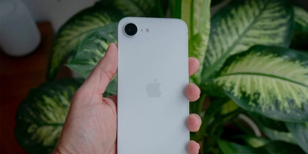 Apple iPhone 16e