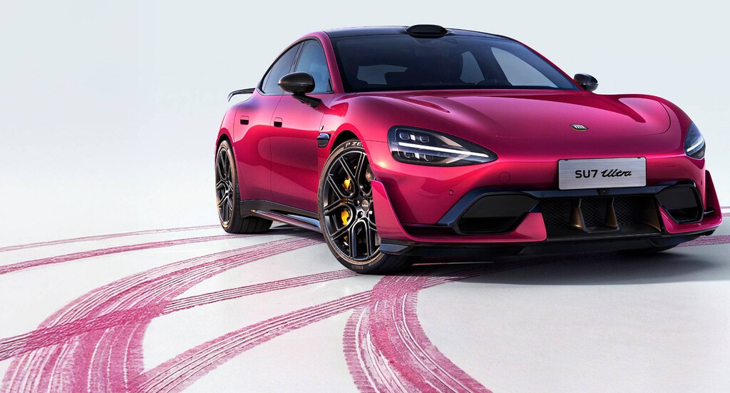 El acabado más bonito que ha tenido el Xiaomi SU7 Ultra: aquí está la Rose Edition y cómo lo han hecho para obtener ese precioso y complejo tono 