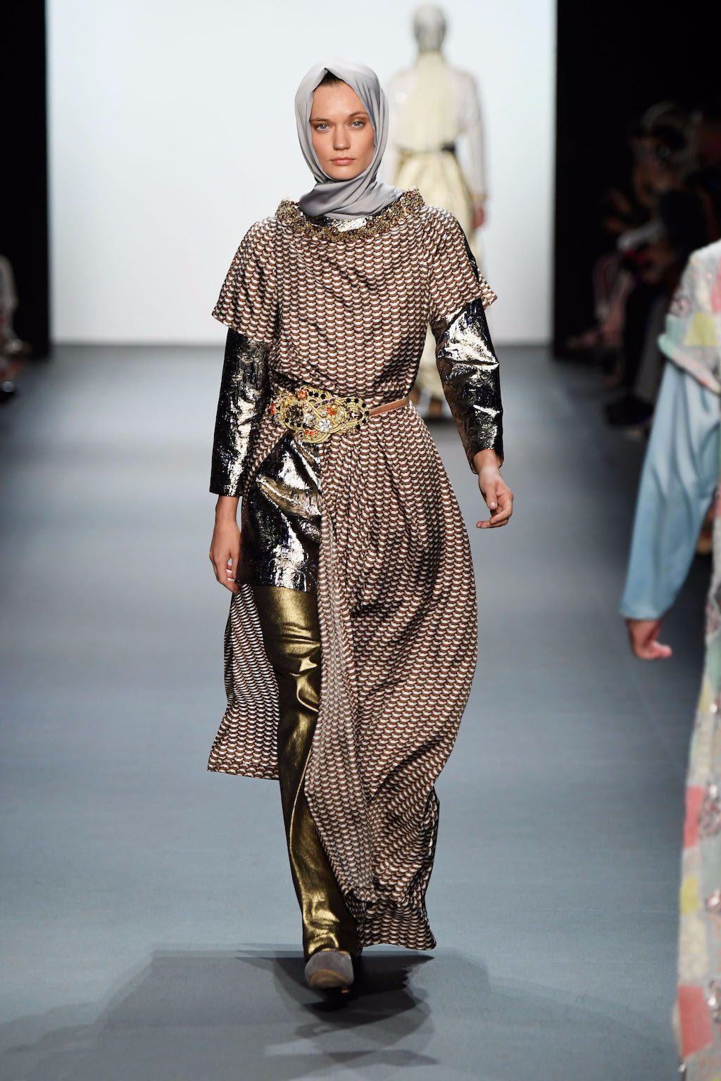 Foto de Anniesa Hasibuan (43/53)