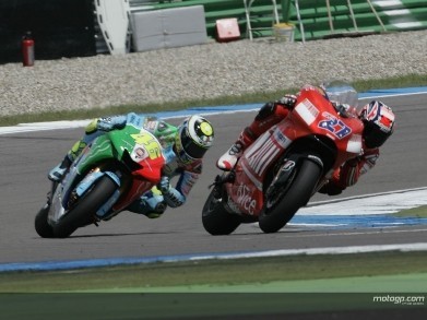 Un extraterrestre llamado Rossi vence en Assen