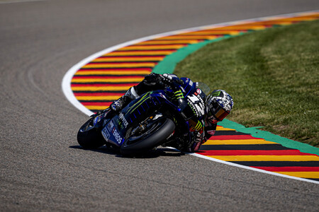 Maverick Viñales toca fondo y critica a Yamaha: "Ha sido una vergüenza, no estoy aquí para ser probador"