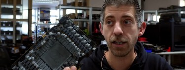 Um especialista em tecnologia abre o que acredita ser uma RTX 5090 para reparo e encontra apenas uma carcaça vazia em vez de uma placa de vídeo de alta performance 