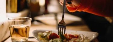 Ayunar 16 horas no es necesario: con sólo dejar de comer tres horas antes de dormir puedes beneficiar el corazón