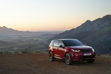 El Land Rover Discovery Sport estrena microhibridación desde 39.400 euros y se inspira en el Range Rover Velar