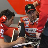 Valentino Rossi: "Jorge Lorenzo debe seguir creyendo en sí mismo. Puede ir mejor"
