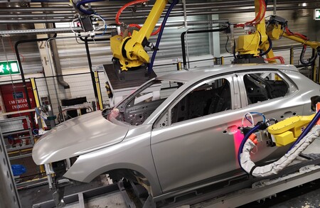 El Grupo PSA moderniza Opel Figueruelas, que en 2021 ya ensamblará las baterías del Corsa eléctrico