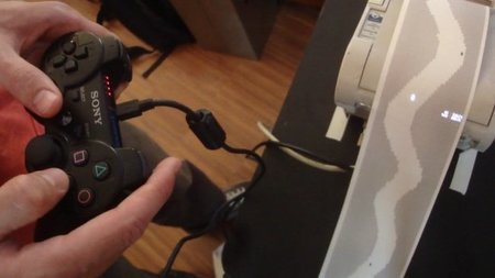 Jugando en una impresora con un mando de la PS3