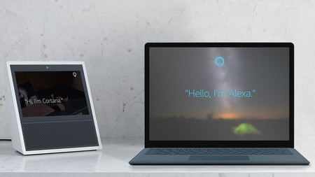Se filtra la integración de Skype en los altavoces Echo con Alexa: realizar llamadas será aún más fácil de lo que pensábamos