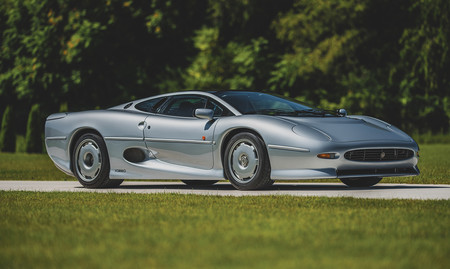 Este Jaguar XJ220 de 1993 sale a subasta con 6.800 km recorridos y apunta a que no será nada barato